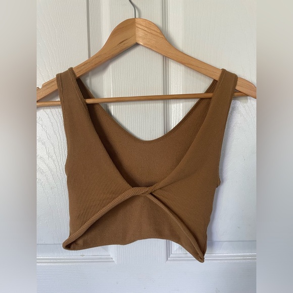 URBAN OUTFITTERS crop tank - Picture 2 of 3